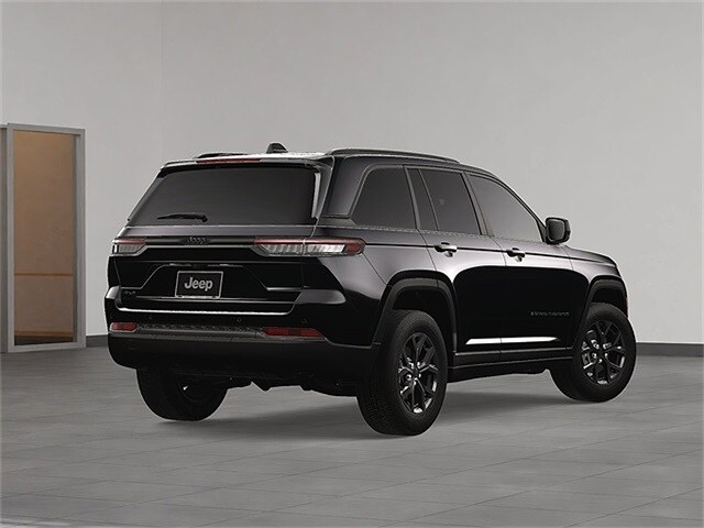 2025 Jeep Grand Cherokee Altitude photo 4