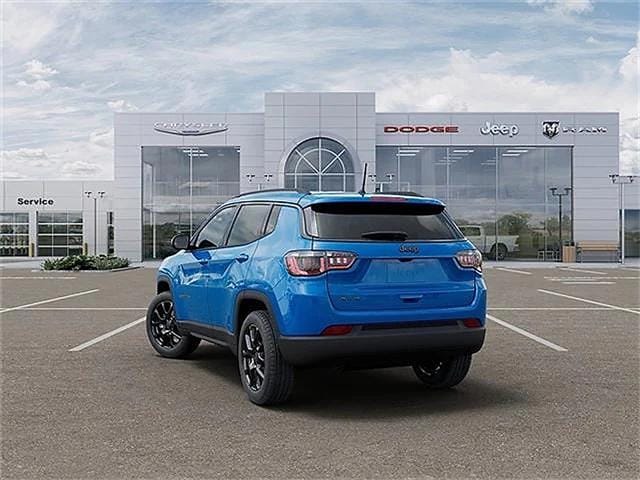 2026 Jeep Compass Latitude Altitude - Photo 3