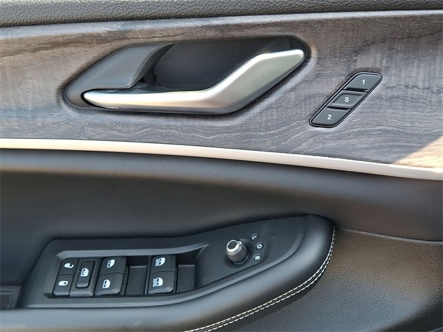 Used 2023 Jeep Grand Cherokee L Limited with VIN 1C4RJKBGXP8857545 for sale in East Hanover, NJ