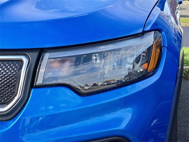 2022 Jeep Compass Latitude photo 4