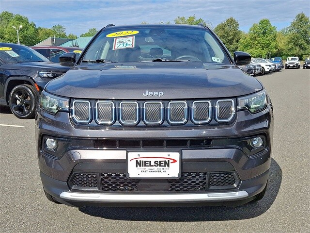 2022 Jeep Compass Limited photo 3