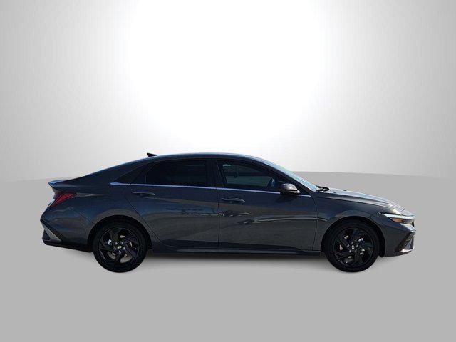 Thumbnail: 2026 Hyundai Elantra - 9