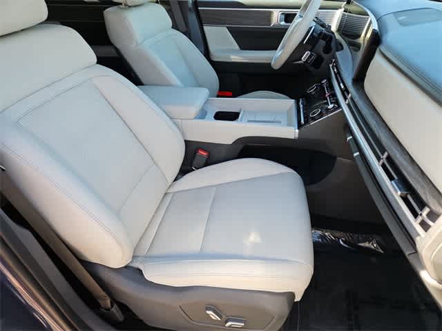 Thumbnail: 2025 Hyundai Santa Fe - 23