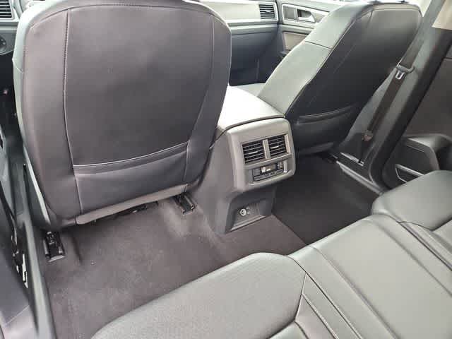 Thumbnail: 2021 Volkswagen Atlas - 18