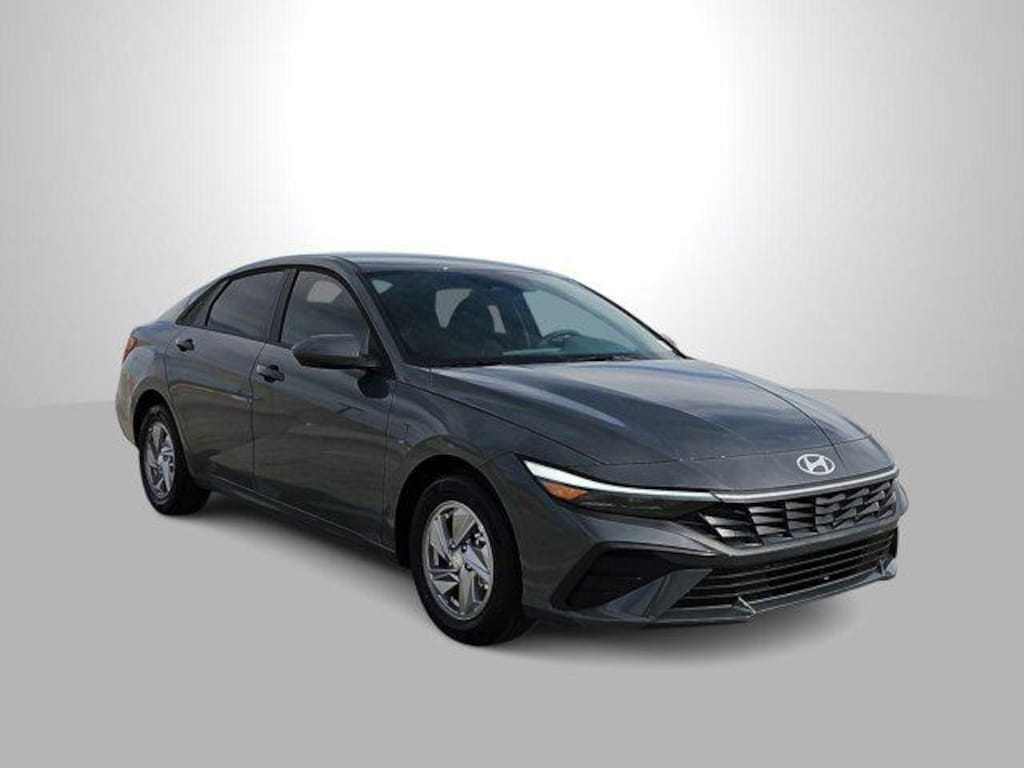 New 2026 Hyundai Elantra SE Sedan