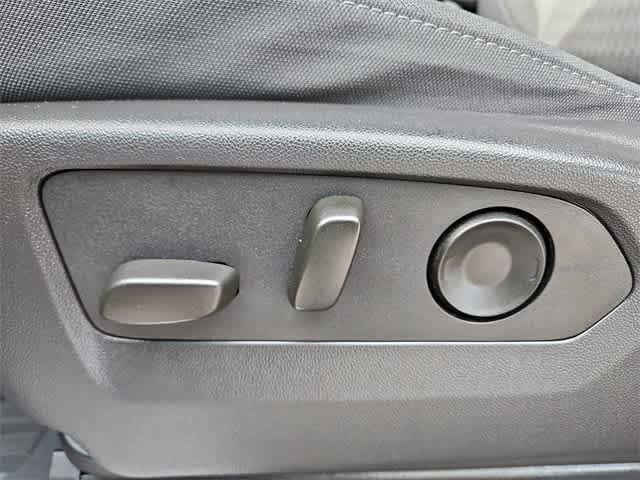 Thumbnail: 2024 GMC Sierra 1500 - 17