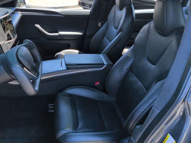Thumbnail: 2023 Tesla Model X - 17