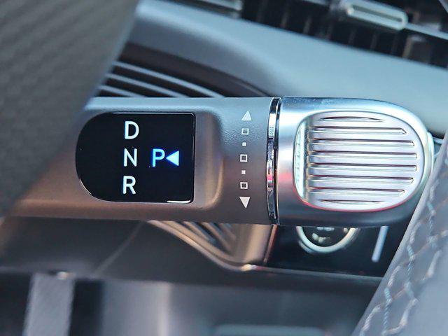 Thumbnail: 2025 Hyundai Ioniq 5 - 32