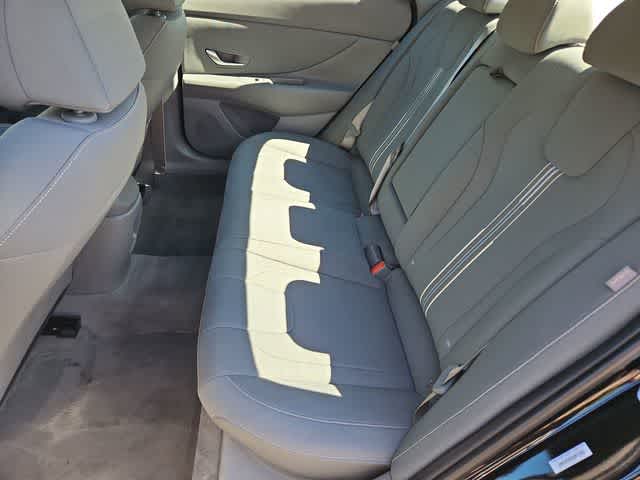 Thumbnail: 2025 Hyundai Elantra - 19