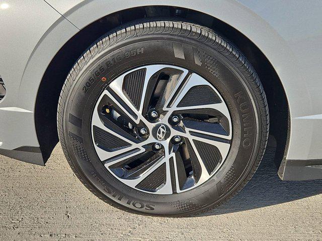 Thumbnail: 2026 Hyundai Sonata - 13