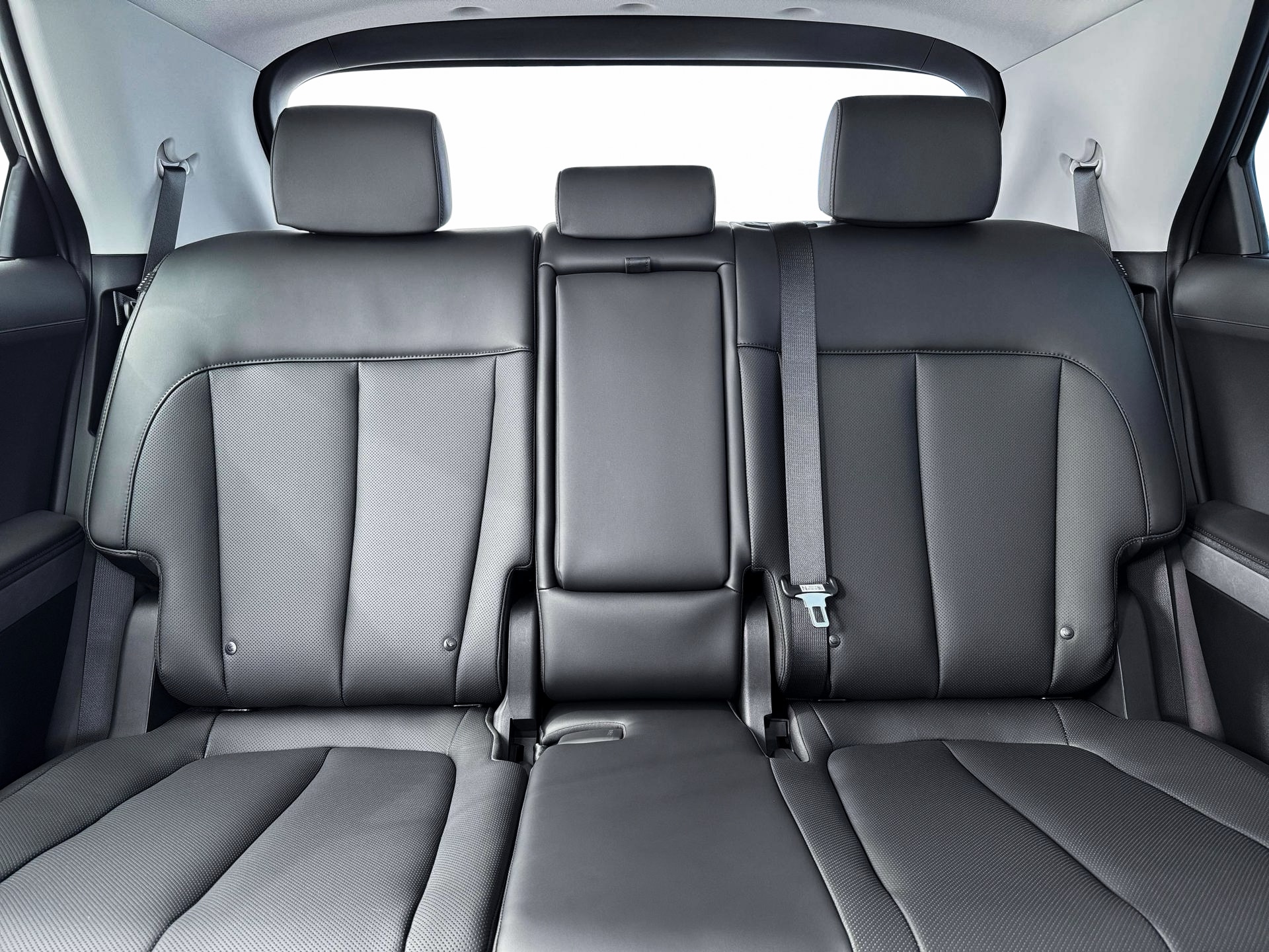 Thumbnail: 2026 Hyundai Ioniq 5 - 14