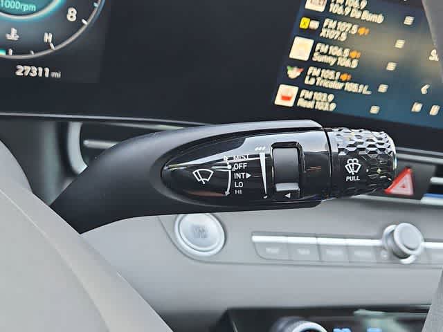 Thumbnail: 2024 Hyundai Elantra - 24