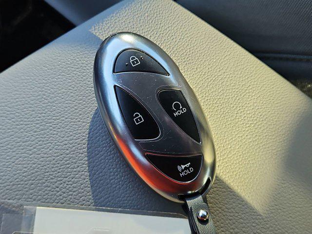 Thumbnail: 2025 Hyundai Elantra - 33