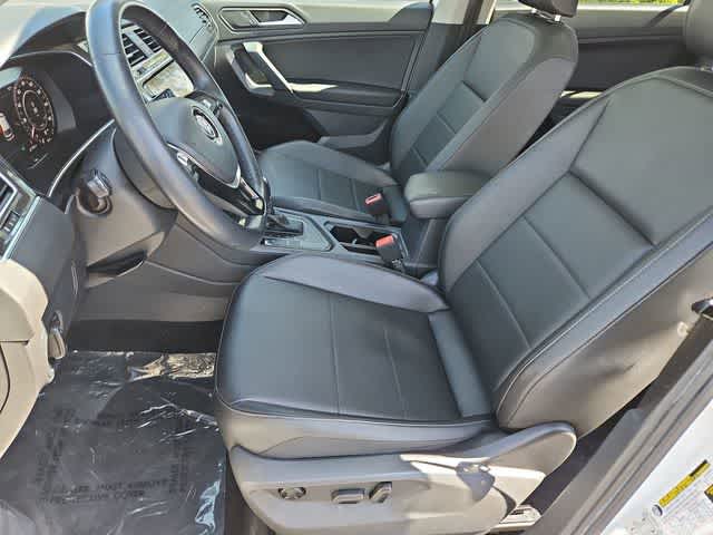 Thumbnail: 2019 Volkswagen Tiguan - 17