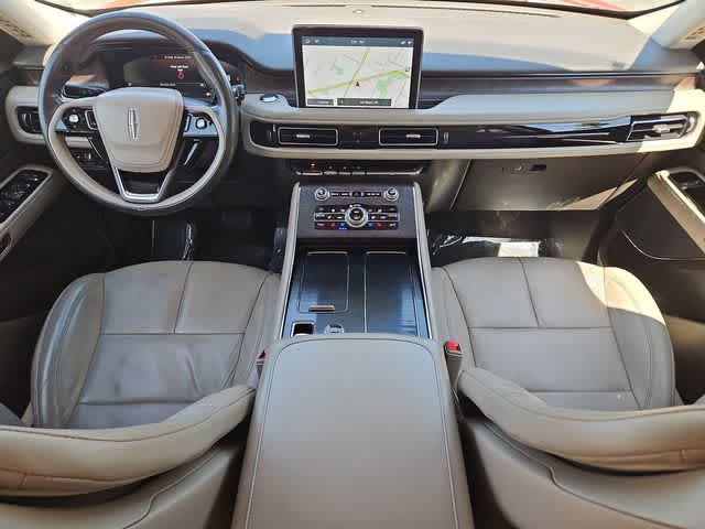 Thumbnail: 2020 Lincoln Aviator - 16