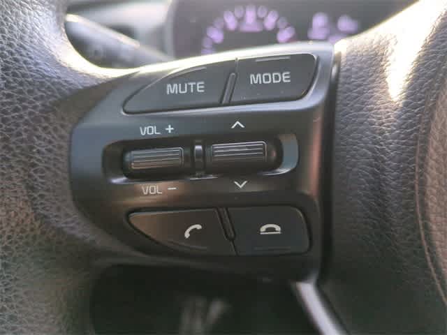 Thumbnail: 2019 Kia Rio - 22