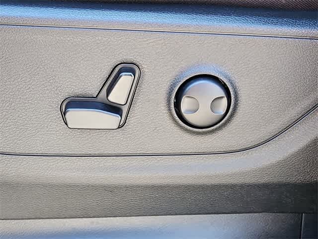 Thumbnail: 2025 RAM 1500 - 16