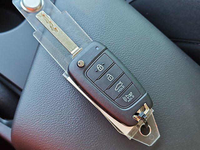 Thumbnail: 2025 Hyundai Elantra - 32