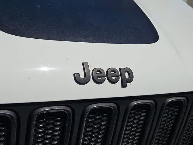 Thumbnail: 2016 Jeep Renegade - 4