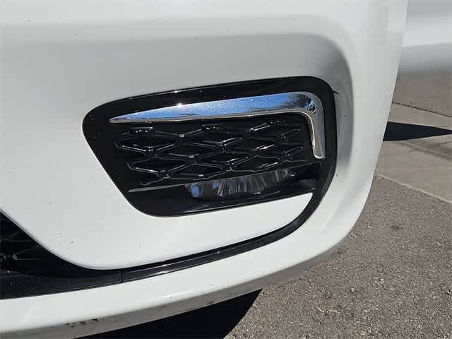 Thumbnail: 2023 Chrysler Pacifica - 11