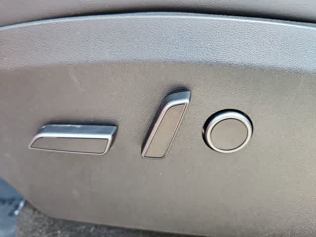 Thumbnail: 2024 Tesla Model Y - 17