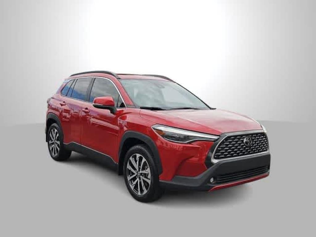 Used 2022 Toyota Corolla Cross XLE SUV