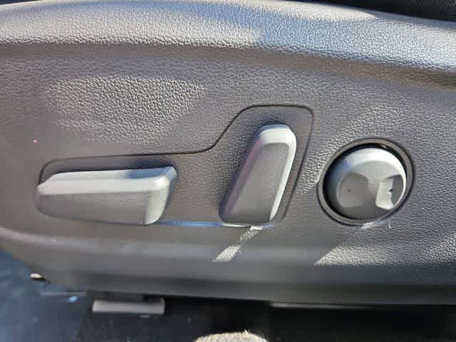 Thumbnail: 2023 Hyundai Kona - 17