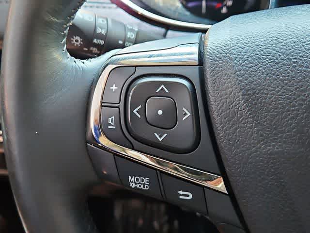 Thumbnail: 2014 Toyota Avalon - 25