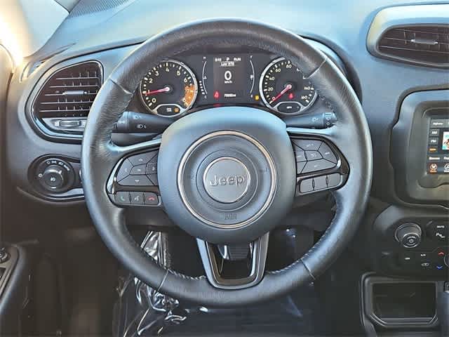 Thumbnail: 2018 Jeep Renegade - 22