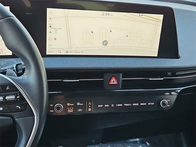 Thumbnail: 2023 Kia EV6 - 27