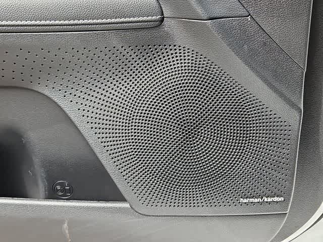 Thumbnail: 2023 Kia Forte - 32