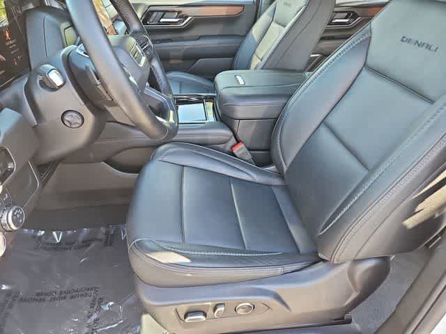 Thumbnail: 2025 GMC Yukon - 17