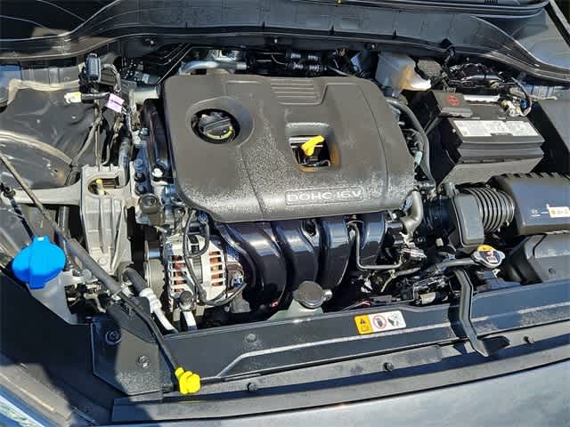 2021 Hyundai Kona SE 14