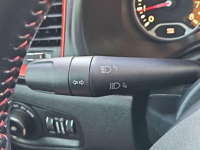 Thumbnail: 2016 Jeep Renegade - 19