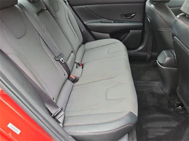 Thumbnail: 2022 Hyundai Elantra - 21