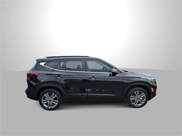 Thumbnail: 2021 Kia Seltos - 9