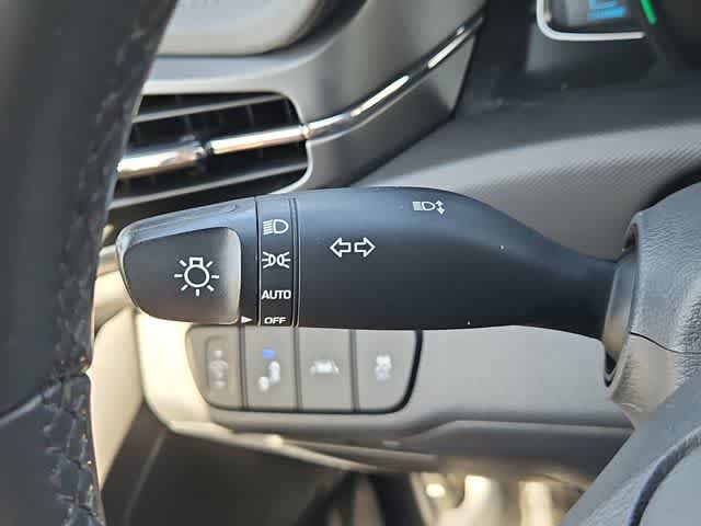 Thumbnail: 2022 Hyundai Ioniq - 27