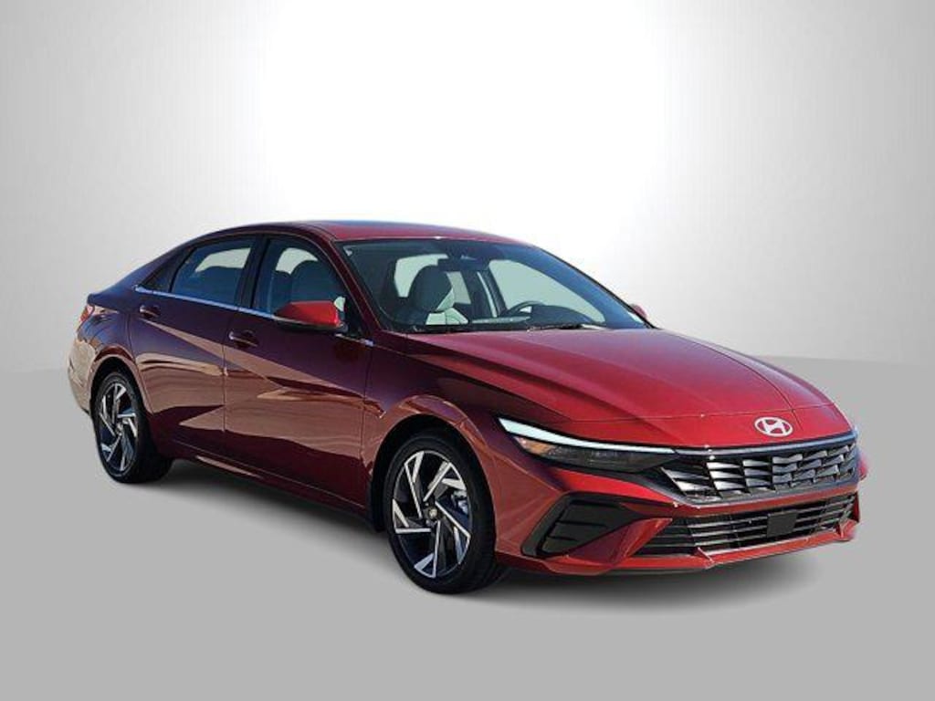 New 2025 Hyundai Elantra Limited Sedan