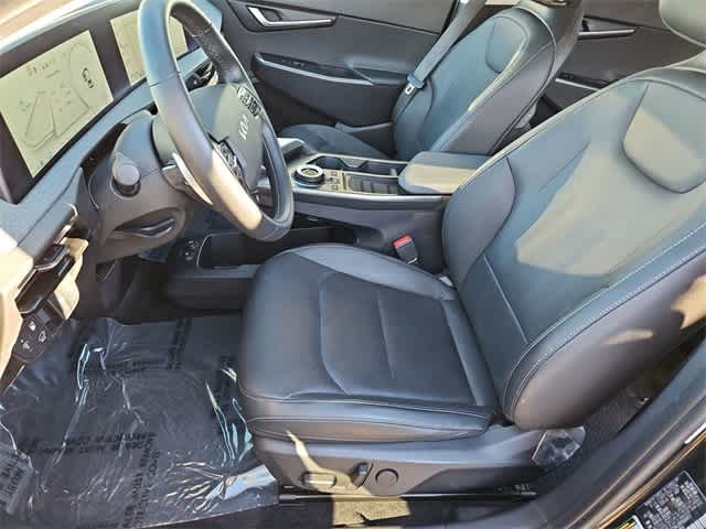 Thumbnail: 2023 Kia EV6 - 16