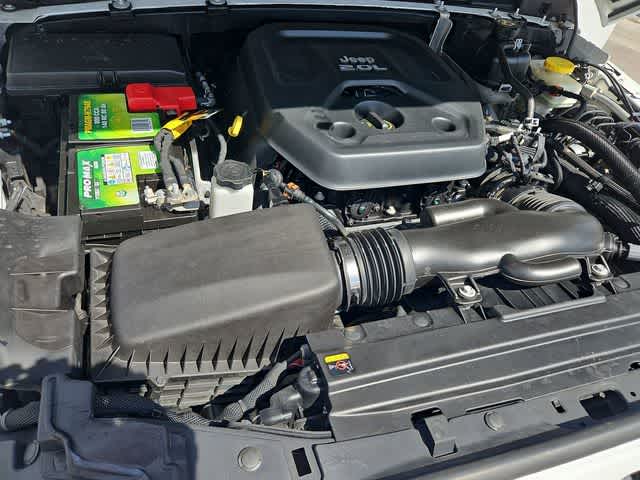 Thumbnail: 2022 Jeep Wrangler - 14