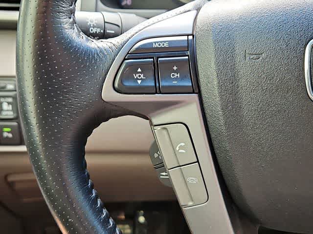 Thumbnail: 2011 Honda Odyssey - 25