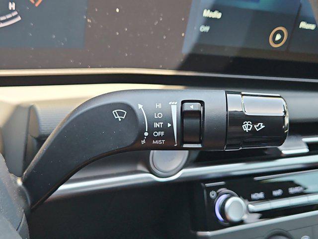 Thumbnail: 2025 Hyundai Santa Cruz - 24