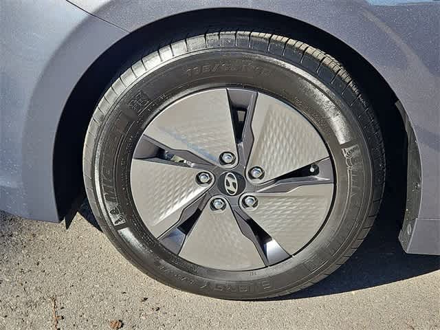 Thumbnail: 2020 Hyundai Ioniq - 13