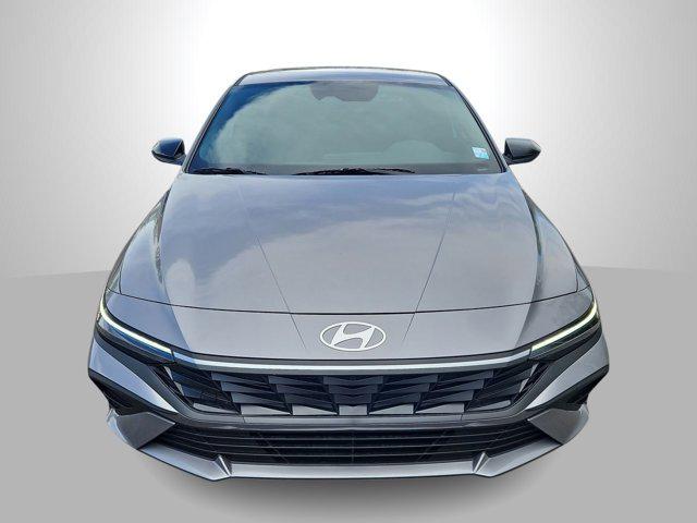 Thumbnail: 2025 Hyundai Elantra - 3