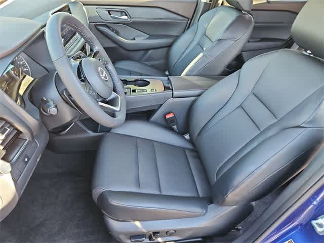 Thumbnail: 2022 Nissan Rogue - 16