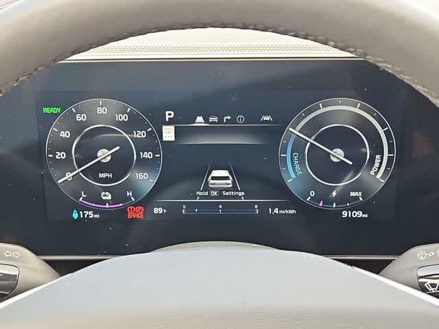 Thumbnail: 2025 Kia Niro - 32