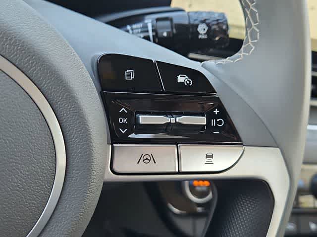 Thumbnail: 2025 Hyundai Elantra - 24