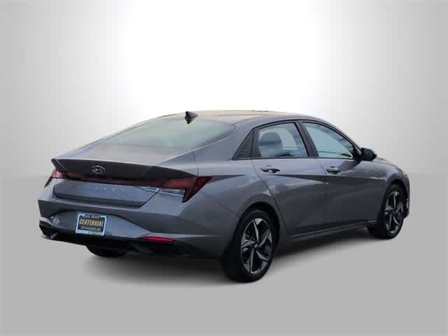 Thumbnail: 2023 Hyundai Elantra - 8
