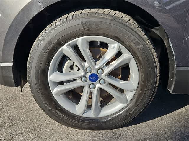 Thumbnail: 2016 Ford Edge - 13