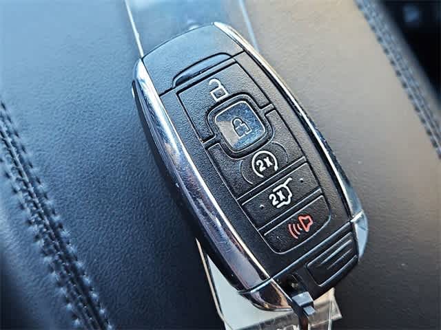 Thumbnail: 2019 Lincoln MKC - 33